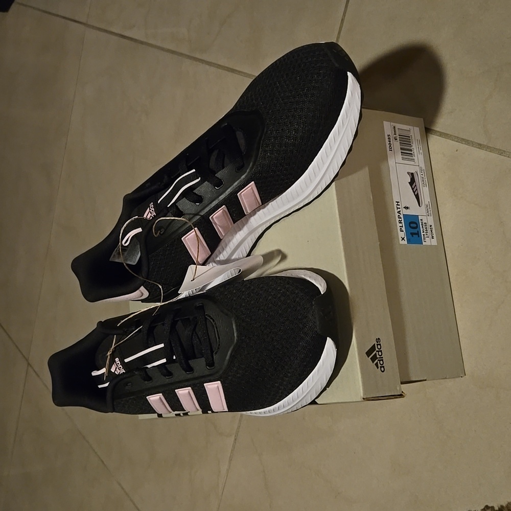 NWB adidas size 10 women's running shoes pink black white